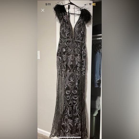 I’m selling my prom dress by JaszCouture - Picture 2 of 5